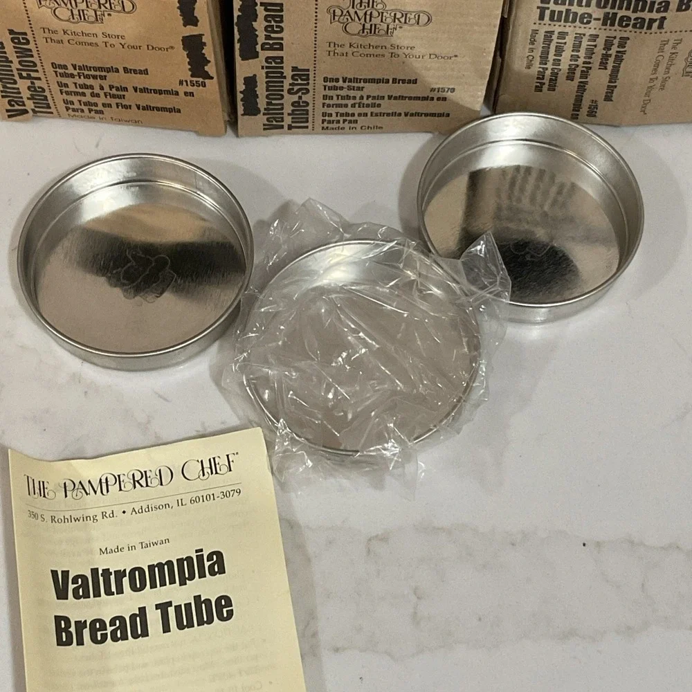 Lot 3 Pampered Chef Valtrompia Bread Tubes, Flower Heart Star 1550 60 70